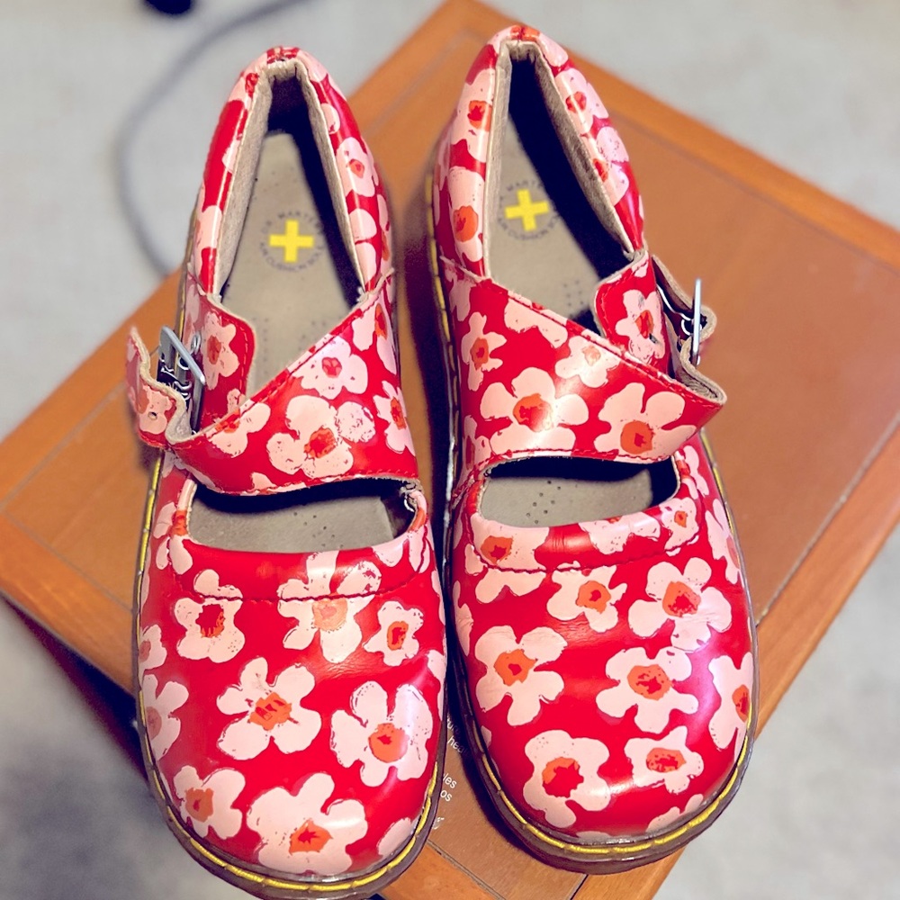Dr. Martens Women's Red and Cream Footwear